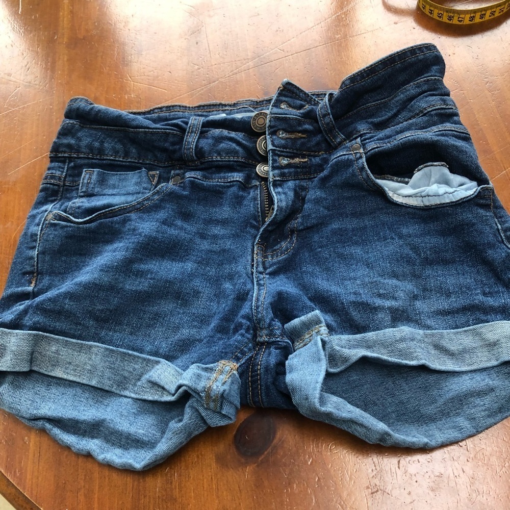 Ardene Blue Jean Shorts with Rolled Hem, size 5 zipper with three buttons